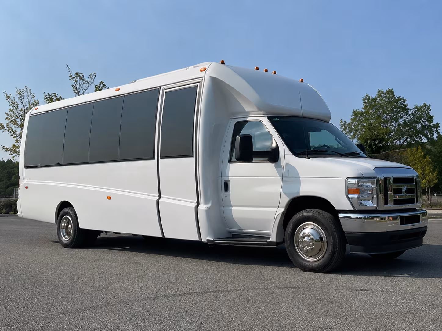 Miami Birthday, Sweet 16, & Quinceañera Transportation party bus exterior