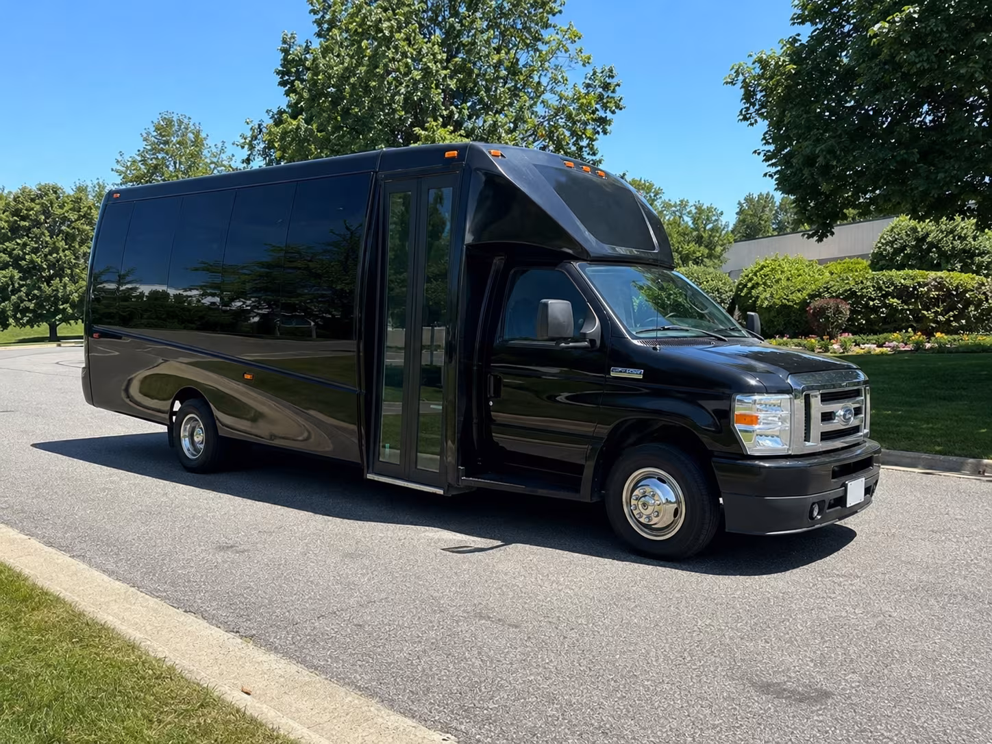 Miami Winery Tour & Pub Crawl Transportation party bus interior