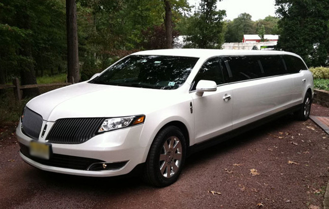 Miami White MKT Limo